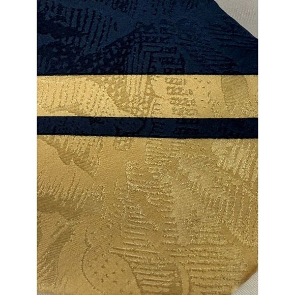 Vintage JOHN WEITZ     100% Silk Tie        Made in USA       Abstract Geometric - Picture 6 of 14